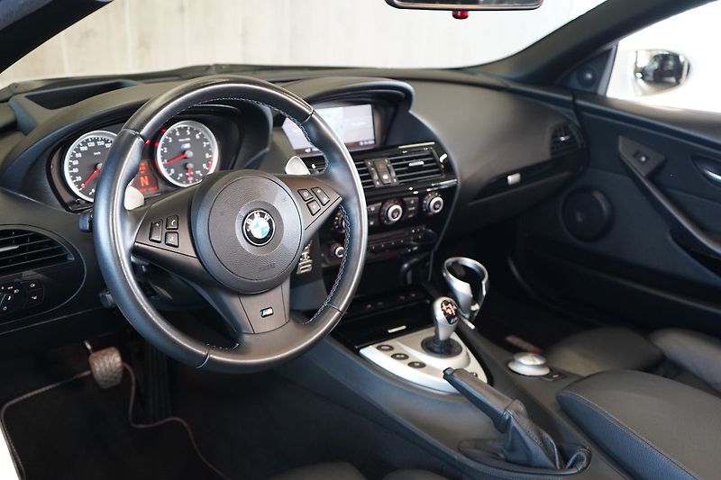 BMW M6 Cabrio, V10,Head-up,Soft-close - fotka 18 z 41