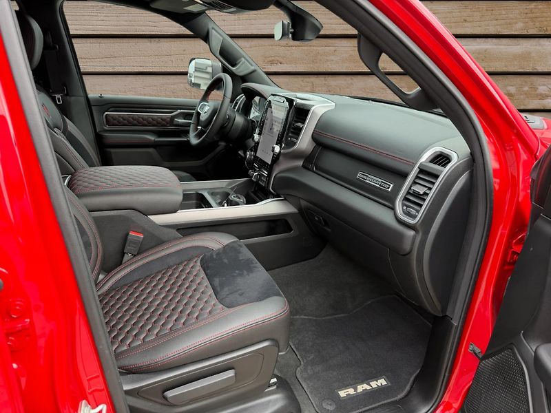 Dodge RAM (2023) +BACKCOUNTRY+AXLE LOCK+HEMI+ - fotka 10 z 23