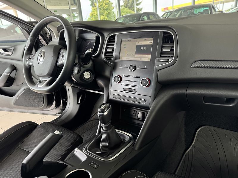 Renault Mégane 1,2TCe 96kW*Tempomat*LED*Navi - fotka 14 z 34