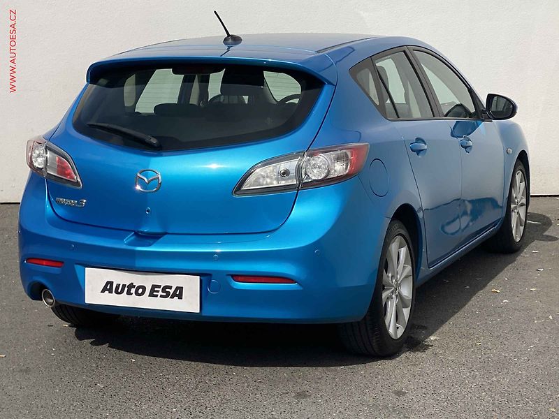 Mazda 3 (2009) 2.2 MZR-CD, ČR, AC, xenon - fotka 4 z 17