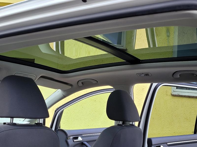Volkswagen Touran 1,4 DSG Highline, nové ROZVODY - fotka 18 z 46