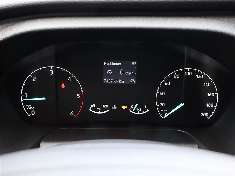 Ford Tourneo Custom (2023) Titanium 2.0 EcoBlue, ČR, 1Maj - fotka 9 z 17