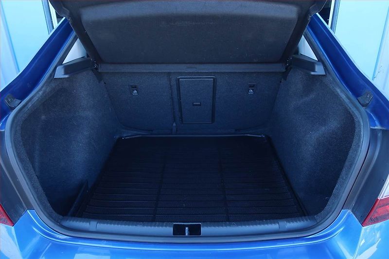 Škoda Rapid (2018) 1.0 TSI, Navi, Tempomat - fotka 14 z 23