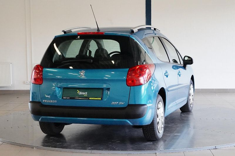 Peugeot 207 - fotka 2 z 19