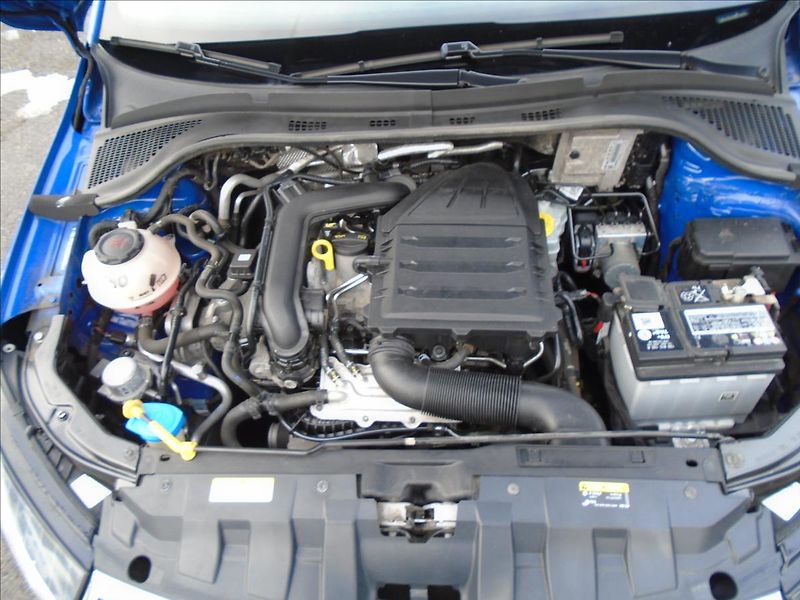 Škoda Fabia 1,0 - fotka 21 z 26