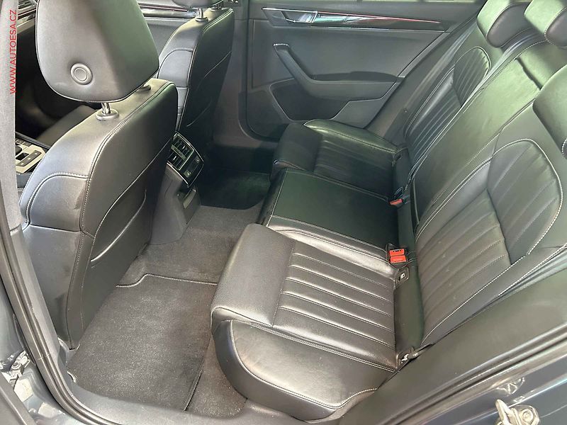 Škoda Superb (2022) 2.0TDi 4x4, ČR, DSG, LED - fotka 10 z 18