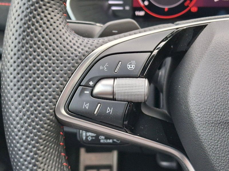 Škoda Octavia (2025) RS DSG 2,0TSi 195kW - fotka 18 z 35
