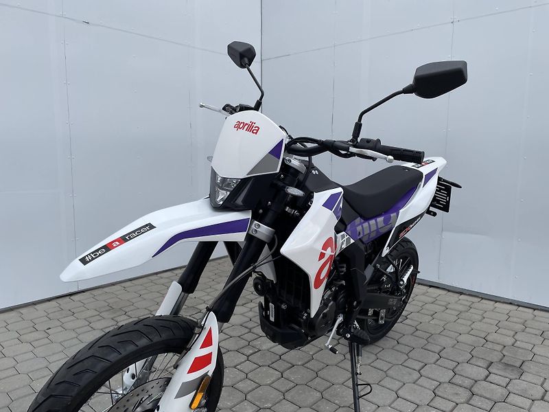 Aprilia (2026) SX 125 EU5+ - fotka 8 z 11