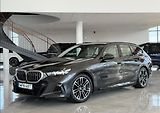 BMW i5 eDrive40 Touring M Kam Tažné - náhled 1