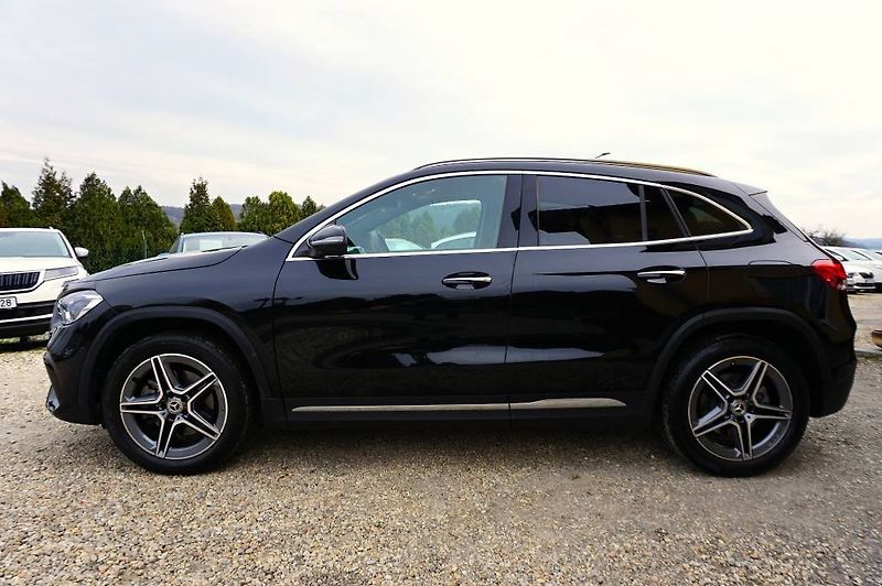 Mercedes-Benz GLA (2023) 4 MATIC 250 165 kW - fotka 8 z 54