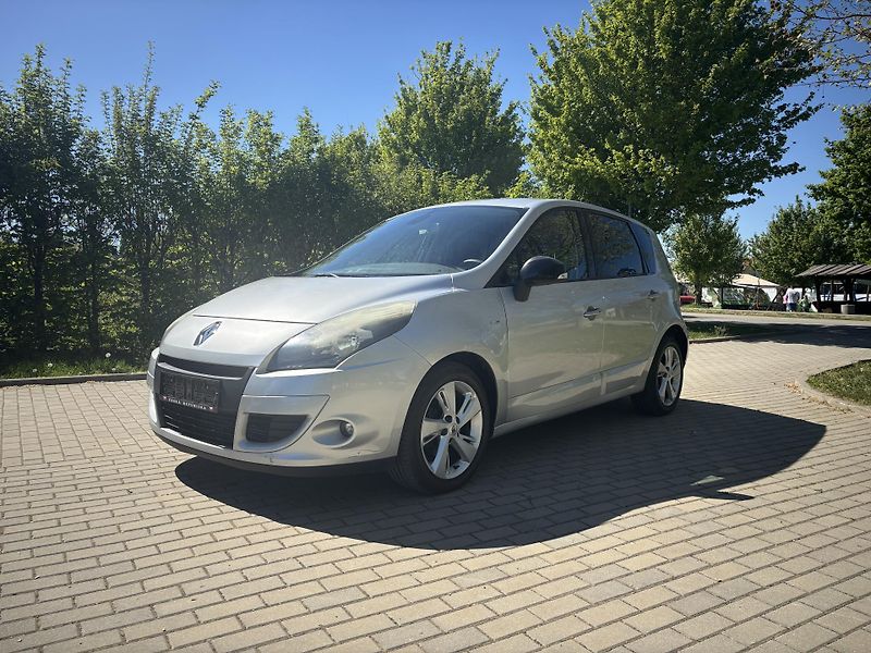 Renault Scénic 1.6 dCi BOSE Edition - fotka 2 z 27
