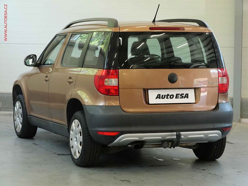 Škoda Yeti (2012) 1.2TSi, ČR, AC, tažné - fotka 6 z 19