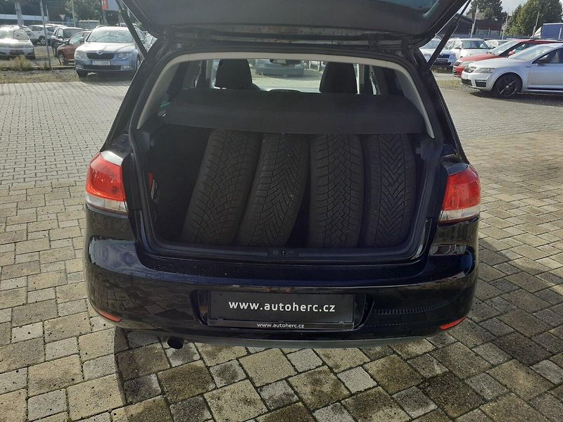 Volkswagen Golf (2011) VI 1.2 TSi - fotka 20 z 41