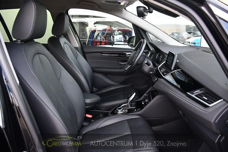 BMW Řada 2 216d GRAND TOURER TAŽNÉ 7MÍST - fotka 16 z 54