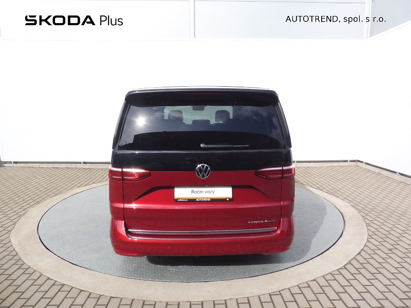 Volkswagen Multivan (2025) Style 1,5 TSI PHEV 180kW DSG 4 - fotka 28 z 31