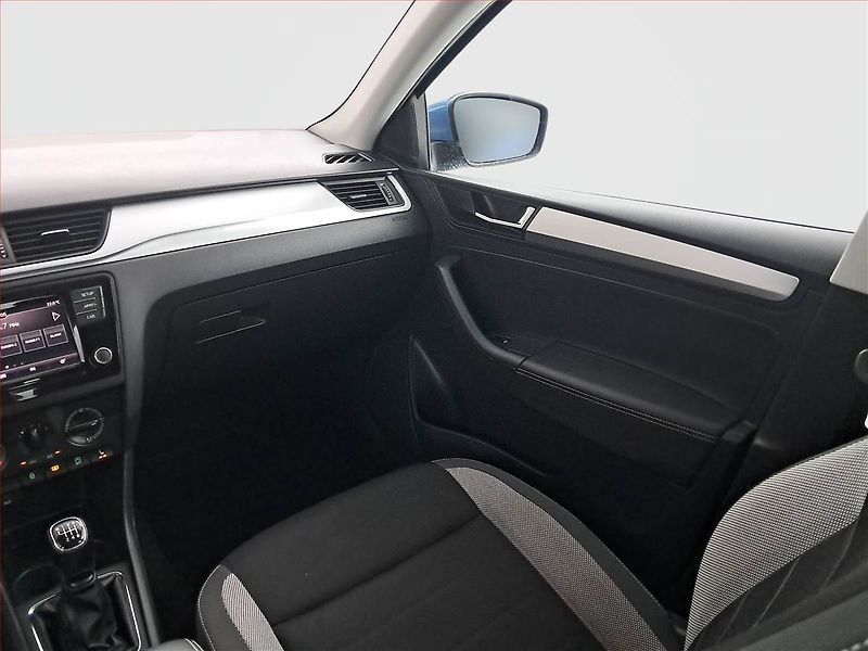 Škoda Rapid (2018) Ambition 1.0 TSI, Serv.kniha - fotka 8 z 17