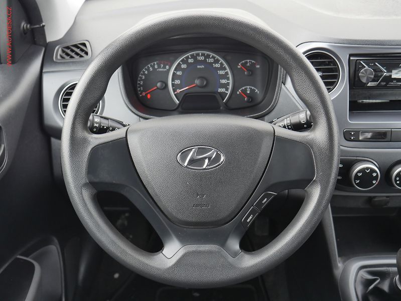 Hyundai i10 (2018) 1.0i, ČR, AC - fotka 11 z 18