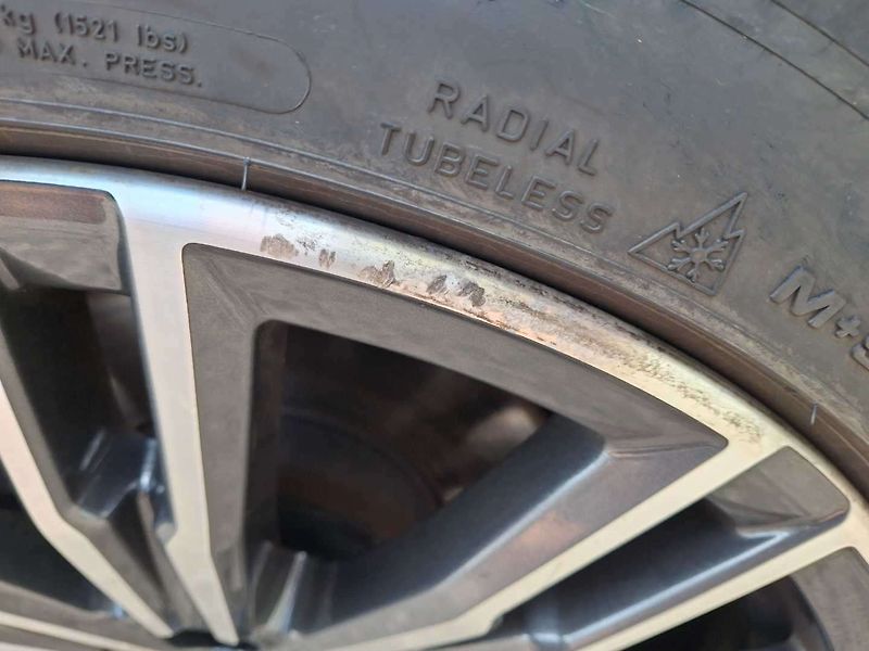 BMW Řada 3 320d xDrive AT Touring - fotka 48 z 83