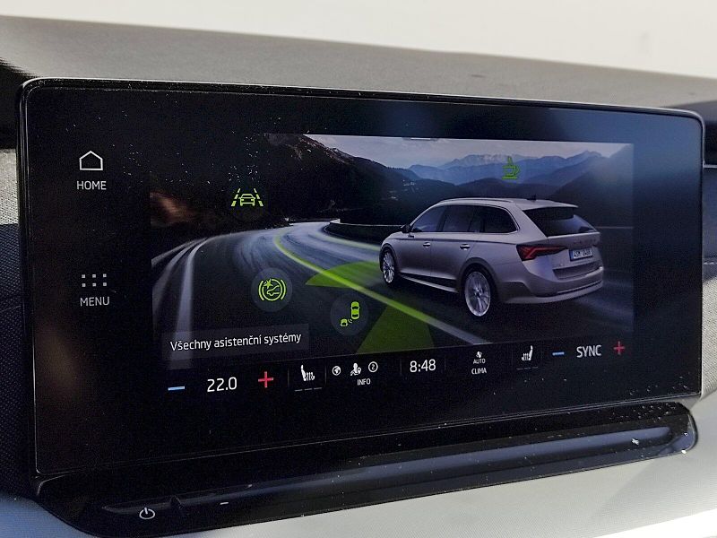 Škoda Octavia (2023) Combi Style Comfort 2,0 tdi 11 - fotka 16 z 42