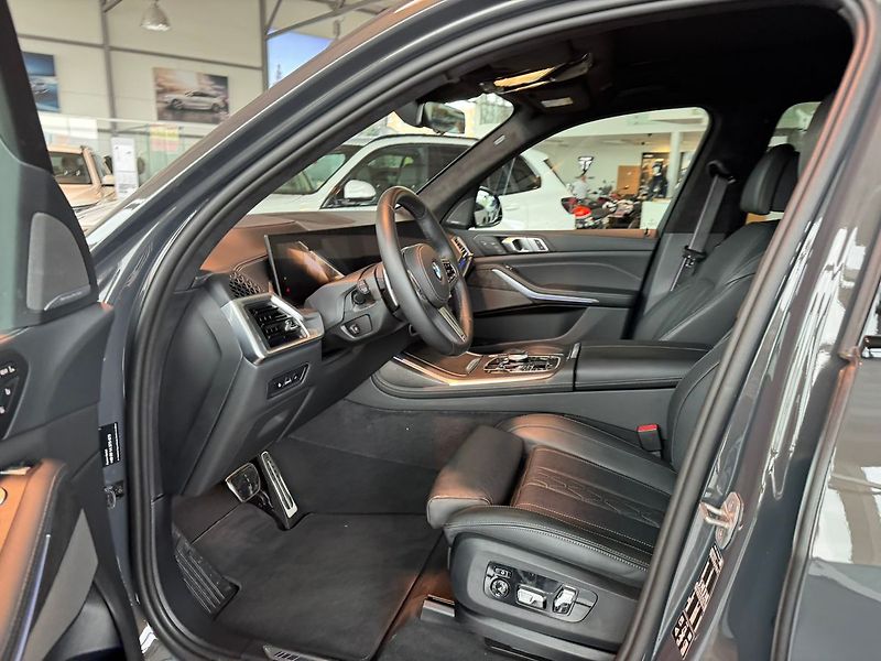 BMW X7 40xd Masáže Nezávislé Tažné - fotka 16 z 20