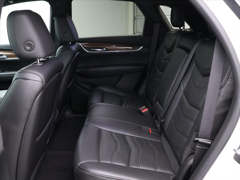 Cadillac XT5 3,7 V6 231kW 4x4 Luxury - fotka 13 z 37