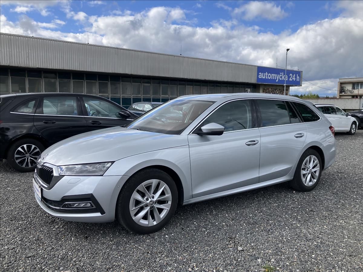 Škoda Octavia 2,0 TAŽNÉ,KŮŽE,MATRIX-BEAM
