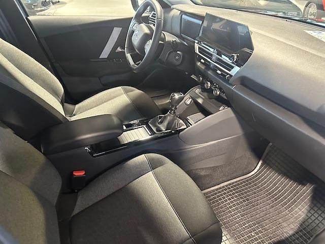 Citroën C4 (2023) - fotka 13 z 18