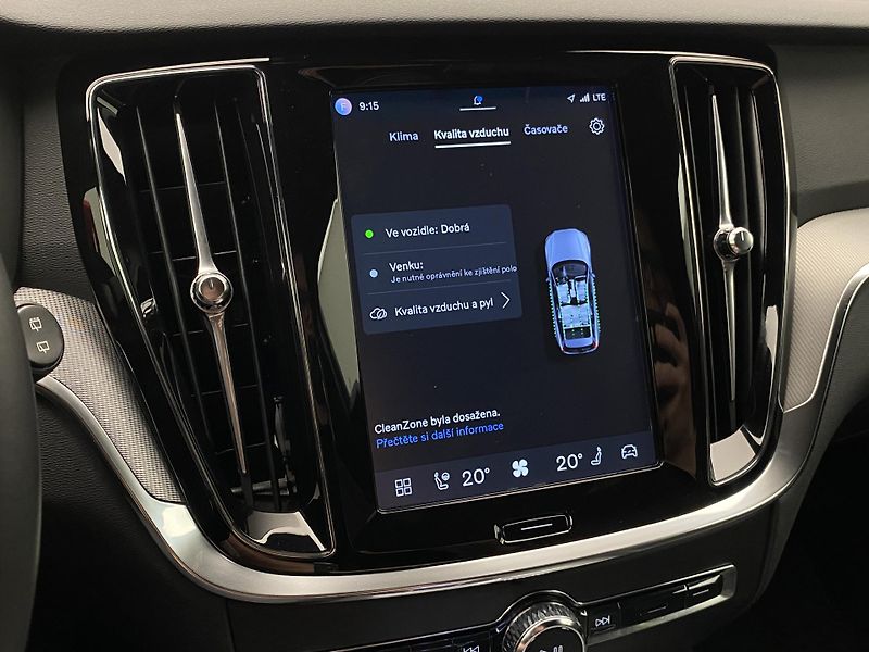Volvo V60 CC B5 AWD PLUS AUT REZERVACE - fotka 41 z 59
