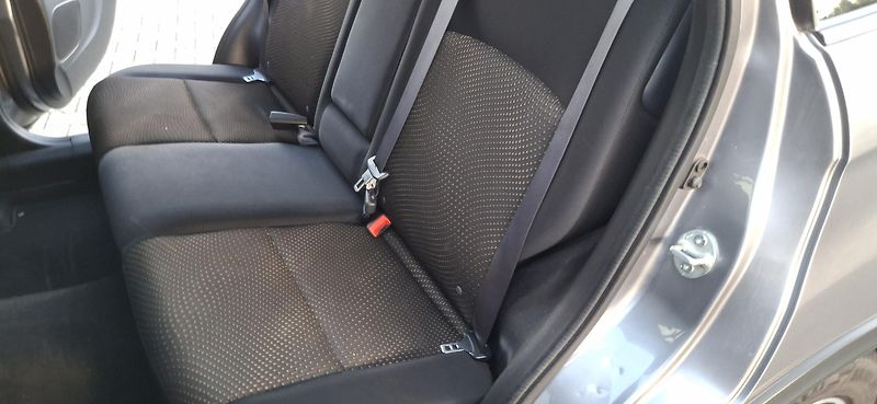 Mitsubishi ASX 1.6 MIVEC 86 kw - fotka 38 z 44