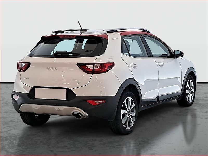 Kia Stonic (2023) Exclusive 1.0 T-GDI, EXCLUSIVE - fotka 5 z 16