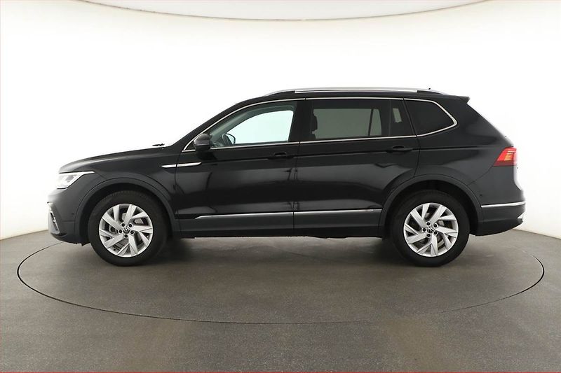 Volkswagen Tiguan Allspace (2023) Elegance 1.5 TSI - fotka 3 z 19