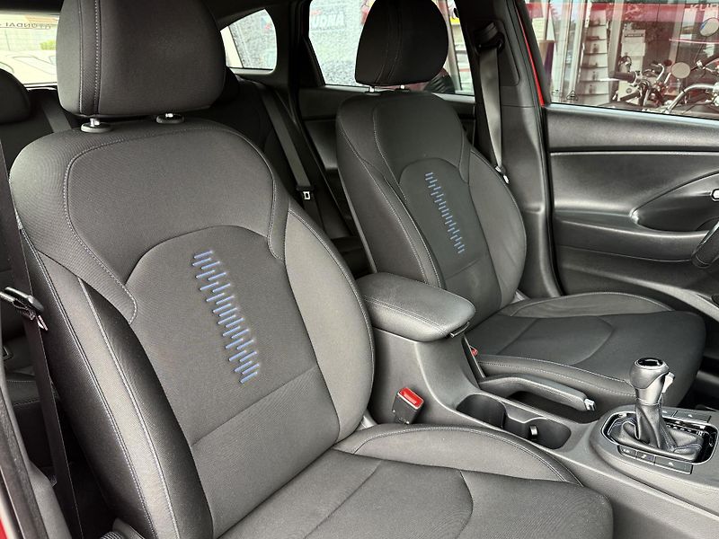 Hyundai i30 1,4 T-GDI DCT Style Automat ČR - fotka 20 z 42