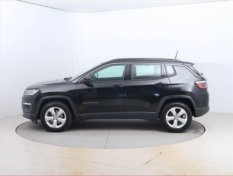 Jeep Compass (2018) 1.4 MultiAir, Serv.kniha - fotka 3 z 14