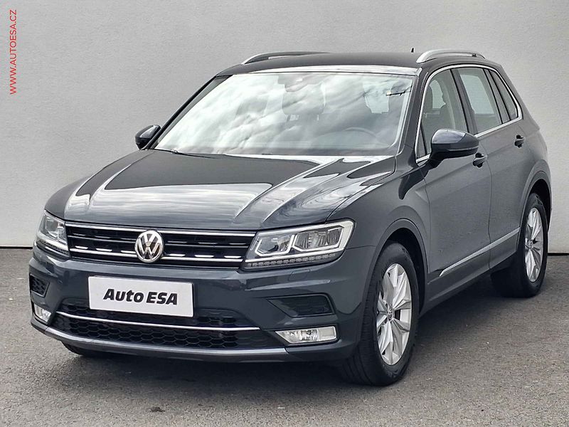 Volkswagen Tiguan (2016) 2.0 TDi, Highline, DSG, LED - fotka 3 z 17