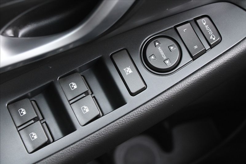 Hyundai i30 1,5 TGDI  1MAJ,AT,SMART,ZÁRUKA - fotka 22 z 41