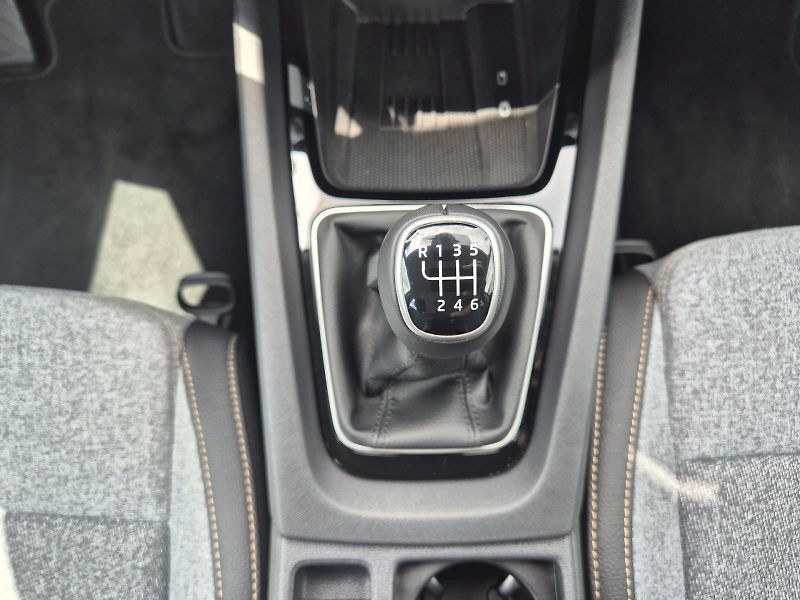 Škoda Octavia (2025) Top Selection 1.5 TSI 110 kW 6 - fotka 30 z 36