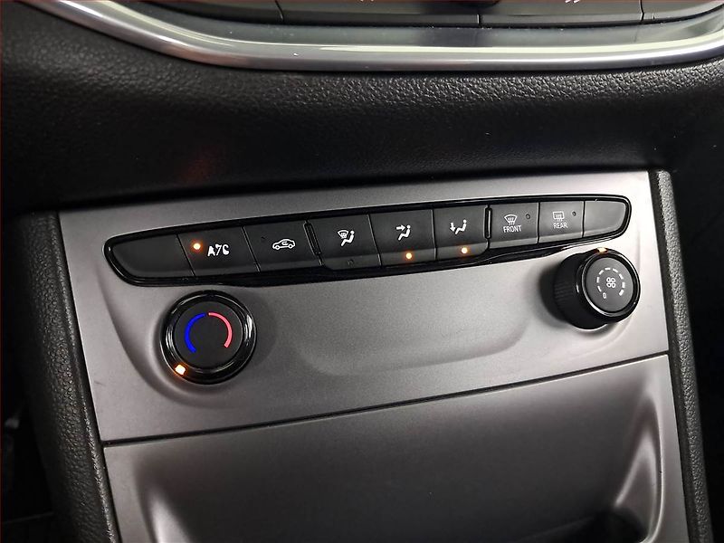 Opel Astra (2017) 1.6 CDTI, Navi, Tempomat - fotka 19 z 19