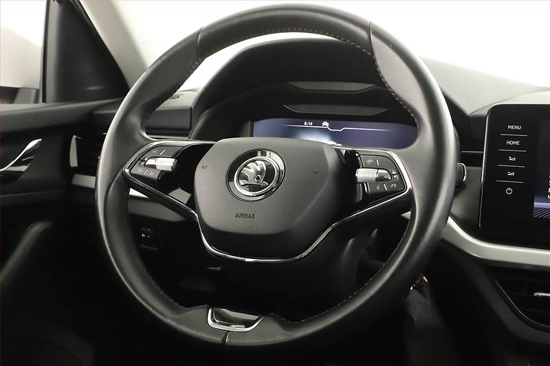 Škoda Scala (2020) 1.6 TDI, Navi, Tempomat - fotka 14 z 15