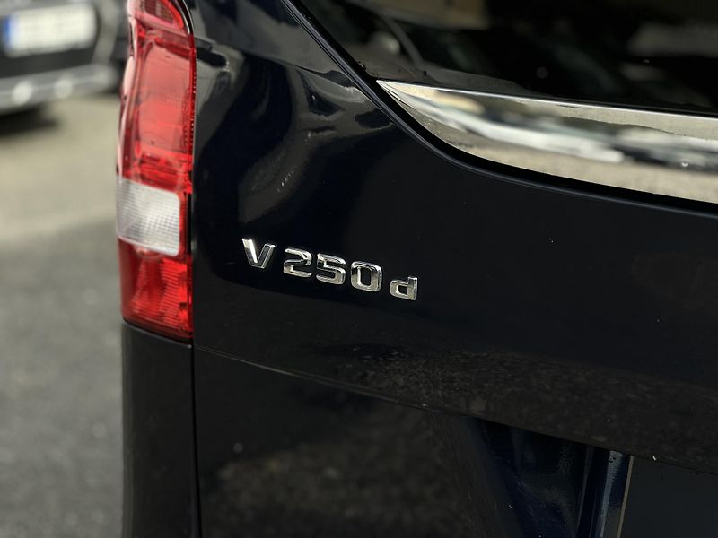Mercedes-Benz Třídy V (2018)  V-Class 250d L 4MATIC - fotka 29 z 32