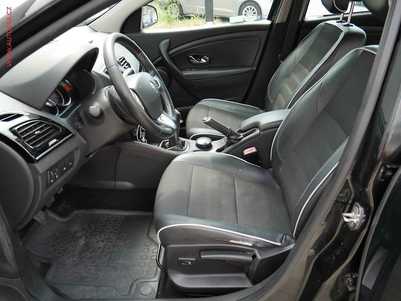 Renault Fluence (2013) 1.6i, 1.maj,ČR, AC, tempo - fotka 9 z 19