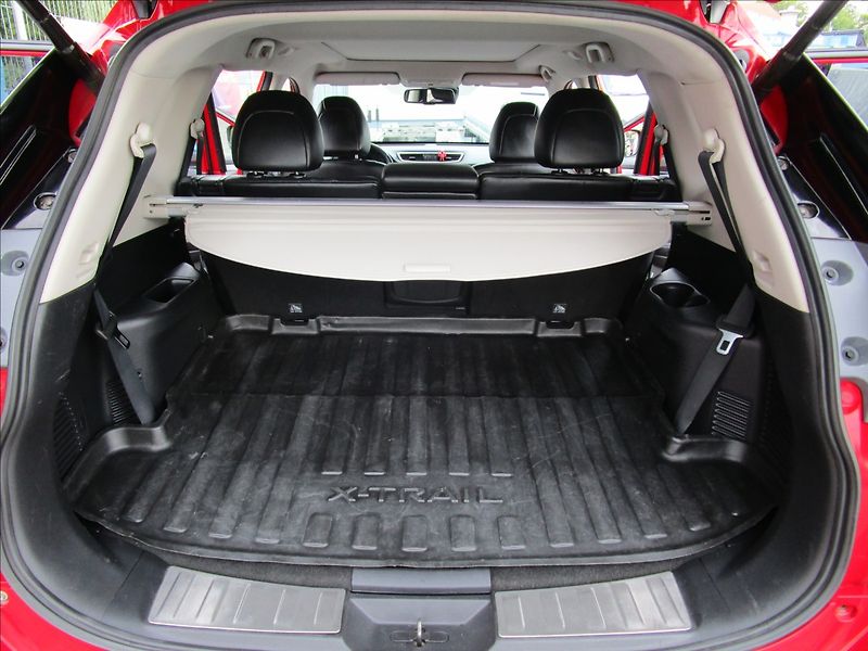 Nissan X-Trail 1.6dCi 96kW 4x4 Tekna, 1.maj. - fotka 56 z 78