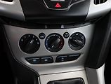 Ford Focus (2013) 1.6 TDCi, po STK, Tažné - náhled 10