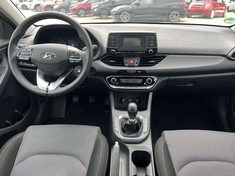 Hyundai i30 (2021) 1.6CRDI 85Kw 1.Majitel - fotka 12 z 20