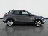 Volkswagen T-Roc (2025) 1.5 TSI - náhled 6