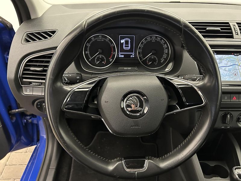 Škoda Fabia 1.0 TSI Ambition - fotka 7 z 21