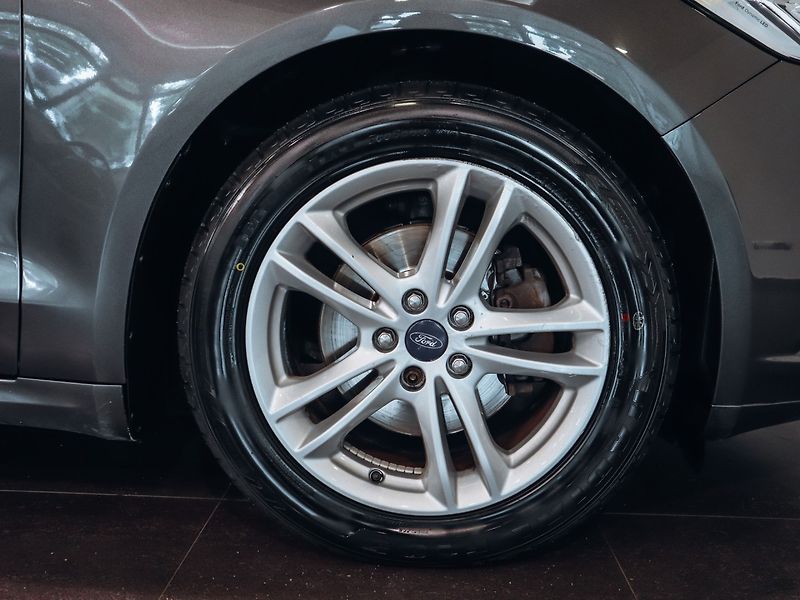 Ford Mondeo 2.0TDCi Titanium 132kw AWD - fotka 26 z 26