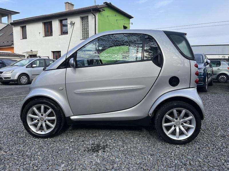 Smart Fortwo (2004) 0,8 CDi 30 Kw AUT. - fotka 8 z 11