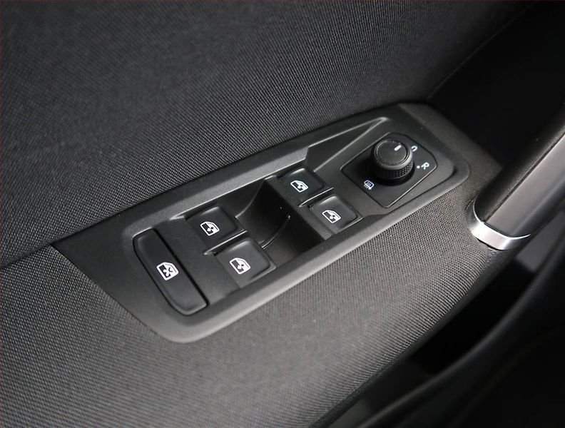 Volkswagen Touran (2020) United 2.0 TDI, Automat - fotka 18 z 22