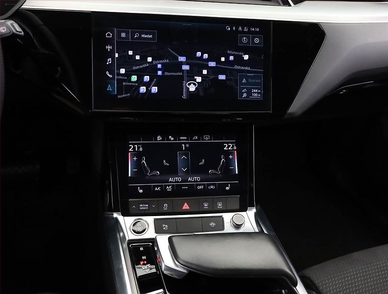 Audi e-tron (2022) 50 quattro, SoH 93% - fotka 10 z 20