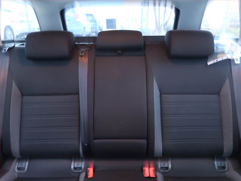 Škoda Octavia (2018) 1.6 TDI, Automat, Navi - fotka 10 z 18